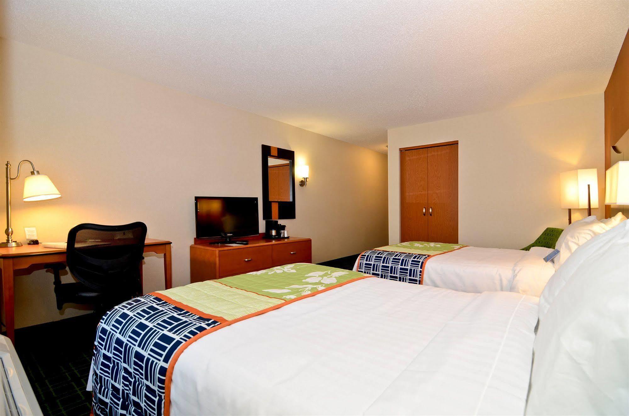 Fairfield And By Marriott 3*